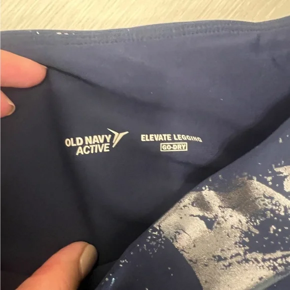 Old Navy High-Waisted Elevate Powersoft 7/8-Length Side-Pocket Leggings size M - Picture 2 of 6